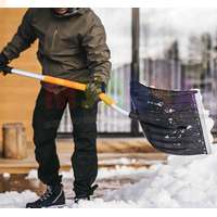 Скрепер Plantic Snow Ergonomic - инструмент для уборки снега с минимальными усилиями Скрепер Plantic Snow Ergonomic - инструмент для уборки снега с минимальными усилиями